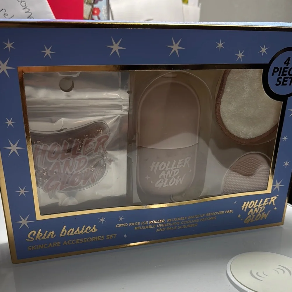 Holler and Glow Skincare Accessories Set